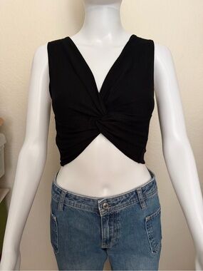 Zara Black front Twist Crop Tank Top Size Medium